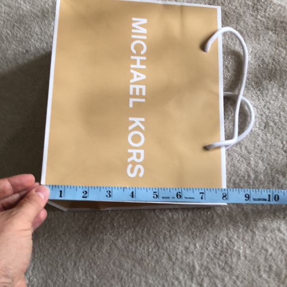 Michael Kors Mini shopper - Picture 8 of 11